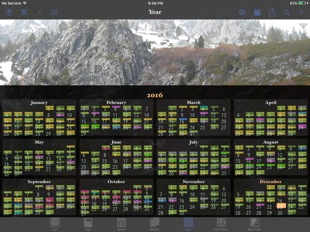 Make a photo calendar in the Perspectiva app on iPad and iPhone